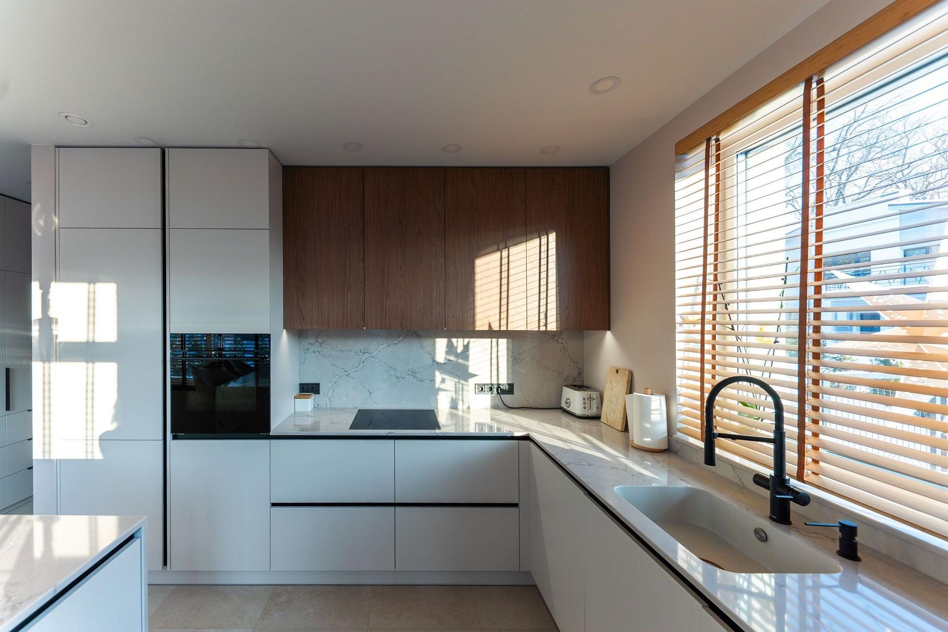 Virtuve mājai Ulbrokā